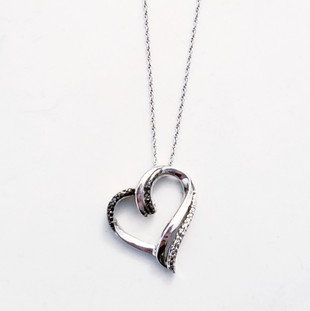Sterling silver heart pendant